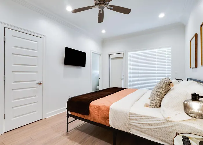 Brand New Kali Retreat - River Ranch - King - Wifi Lafayette